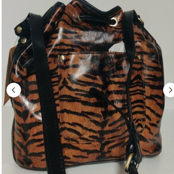 Patricia Nash Drawstring Bucket Crossbody - Picture 13 of 16